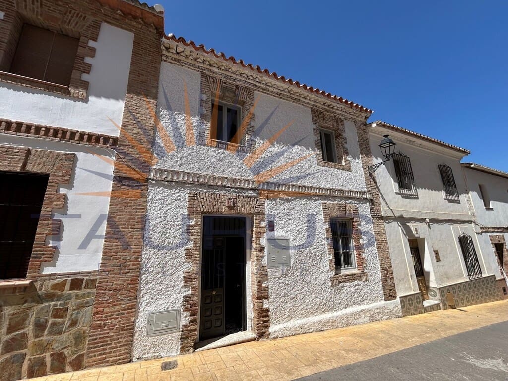 2 bedroom Townhouse for sale in Periana - € 167,000 (Ref: 9896522)