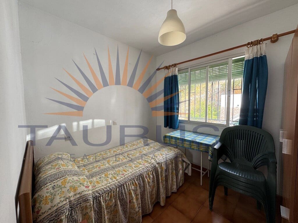 5 bedroom Townhouse for sale in Competa with garage - € 650,000 (Ref: 9921969)