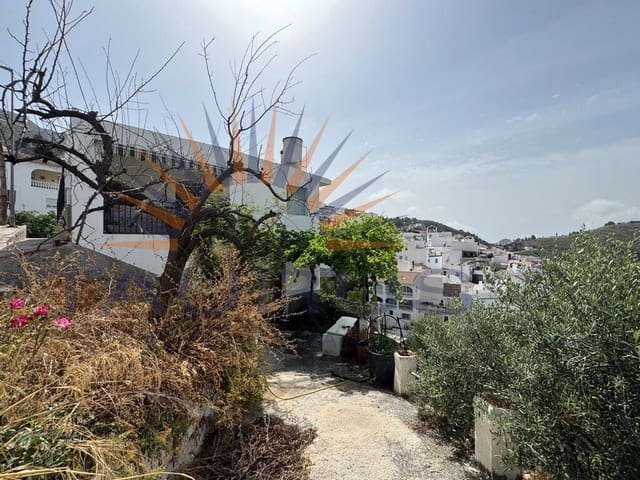 5 bedroom Townhouse for sale in Cómpeta with garage - € 650,000 (Ref: 9921969)