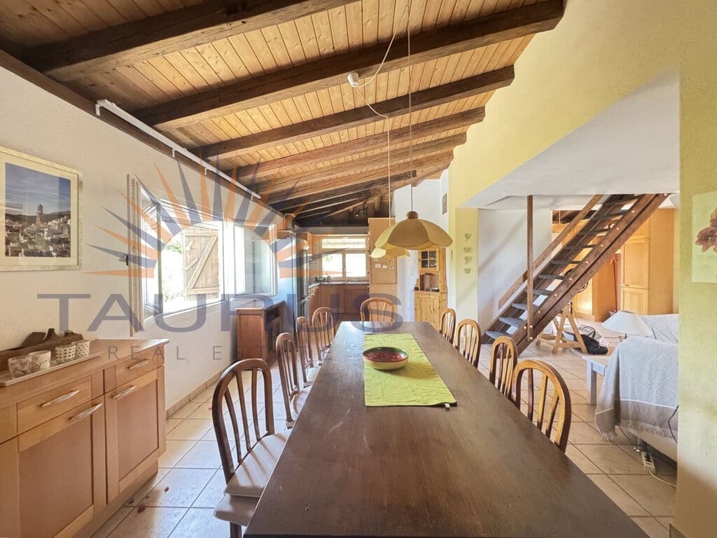 5 bedroom Villa for sale in Competa with pool garage - € 895,000 (Ref: 9936037)