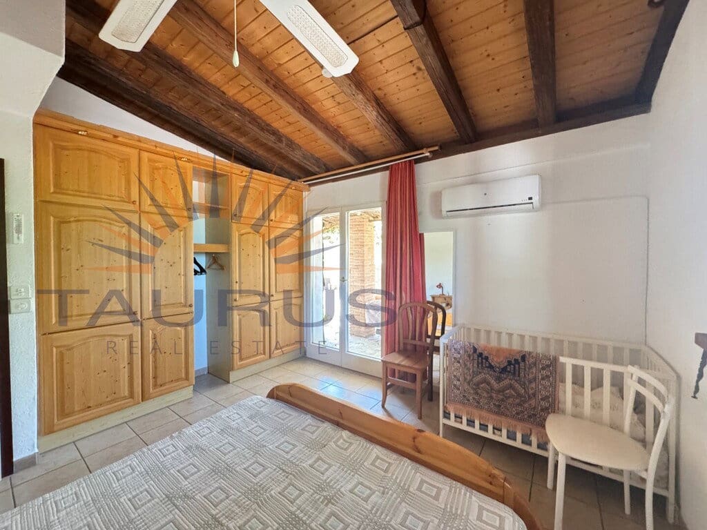 5 bedroom Villa for sale in Competa with pool garage - € 895,000 (Ref: 9936037)