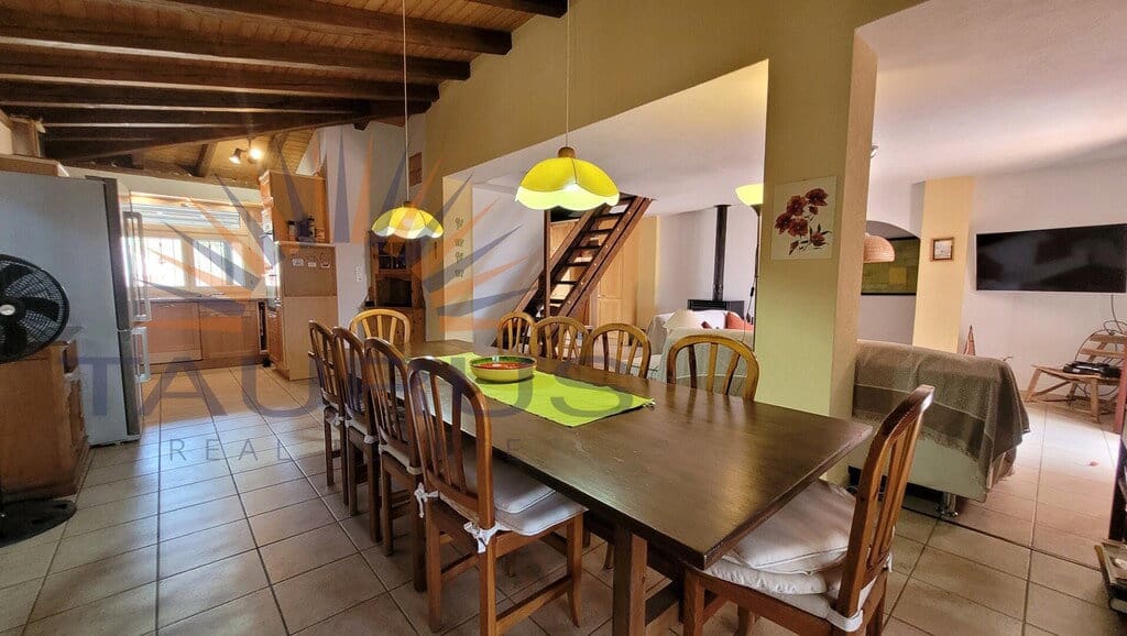 5 bedroom Villa for sale in Competa with pool garage - € 895,000 (Ref: 9936037)