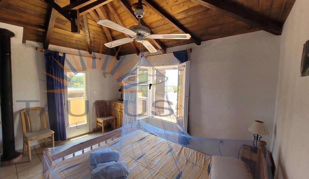 5 bedroom Villa for sale in Competa with pool garage - € 895,000 (Ref: 9936037)