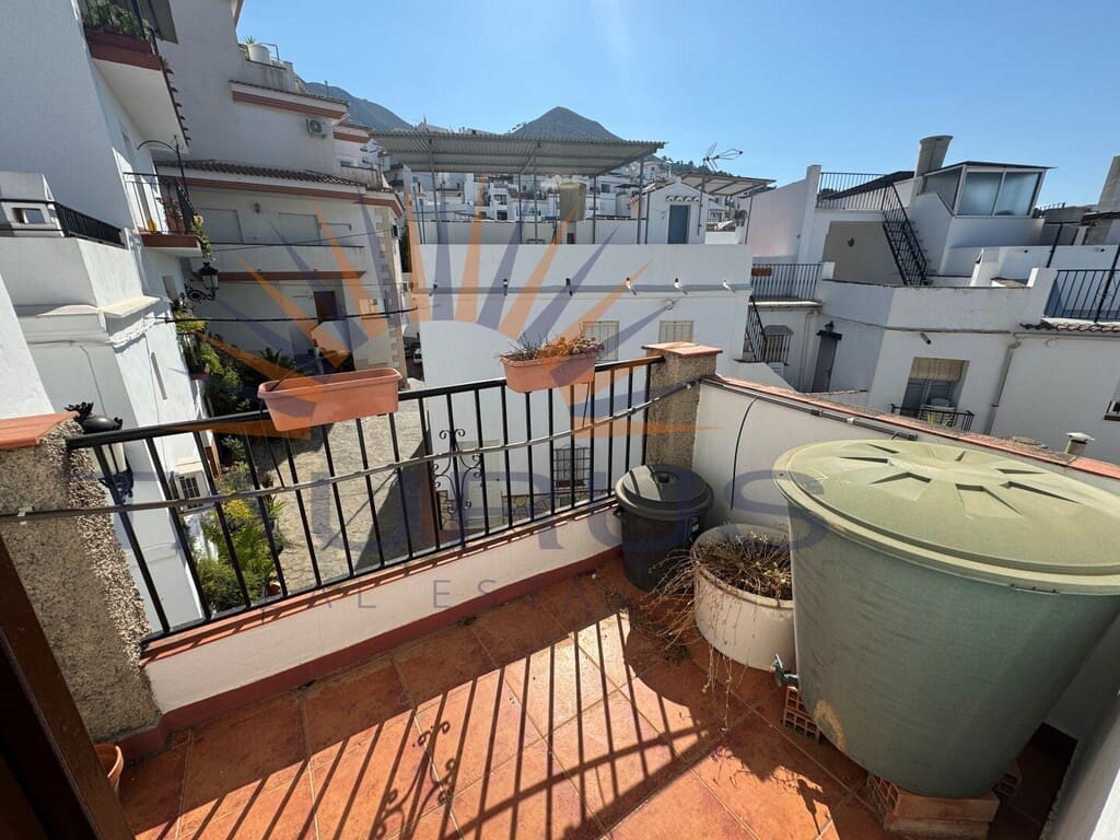 2 slaapkamer Huis te koop in Competa - € 165.000 (Ref: 9939580)