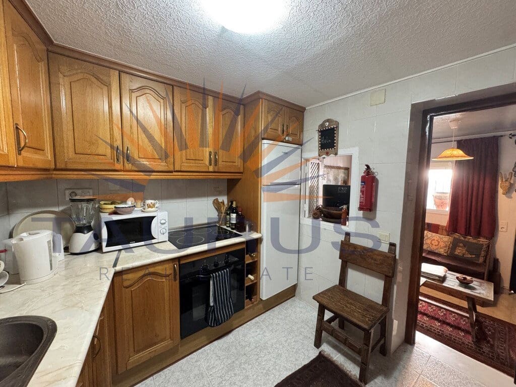 2 bedroom Townhouse for sale in Competa with garage - € 165,000 (Ref: 9939580)