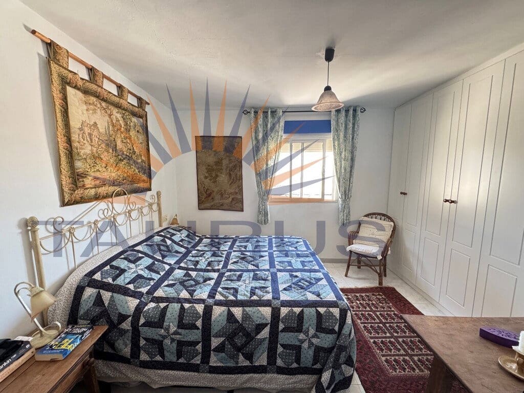 2 bedroom Townhouse for sale in Competa with garage - € 165,000 (Ref: 9939580)