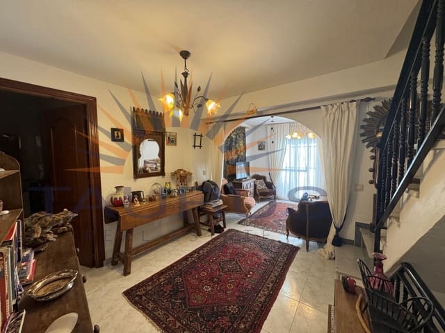 2 makuuhuone Omakotitalo myytävänä paikassa Cómpeta - 165 000 € (Ref: 9939580)