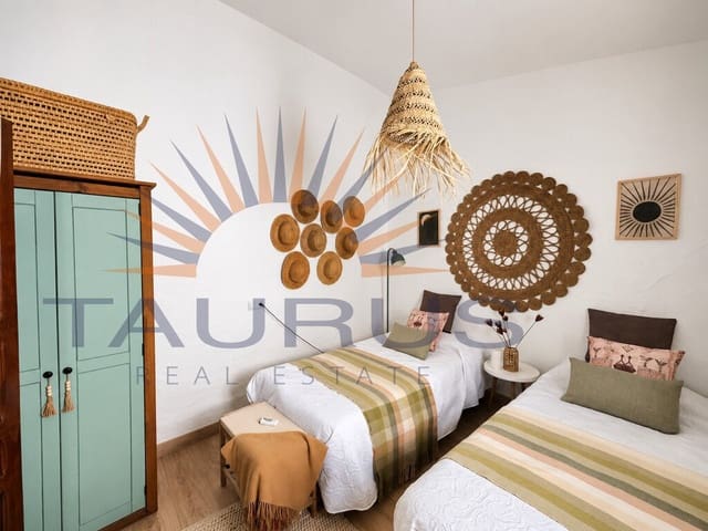 2 chambre Maison de Ville à vendre à Canillas de Albaida avec garage - 185 000 € (Ref: 9939581)