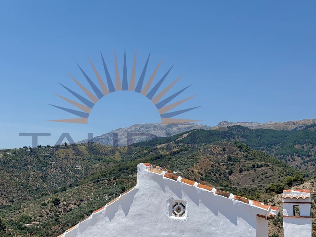 2 bedroom Townhouse for sale in Canillas de Albaida - € 185,000 (Ref: 9939581)