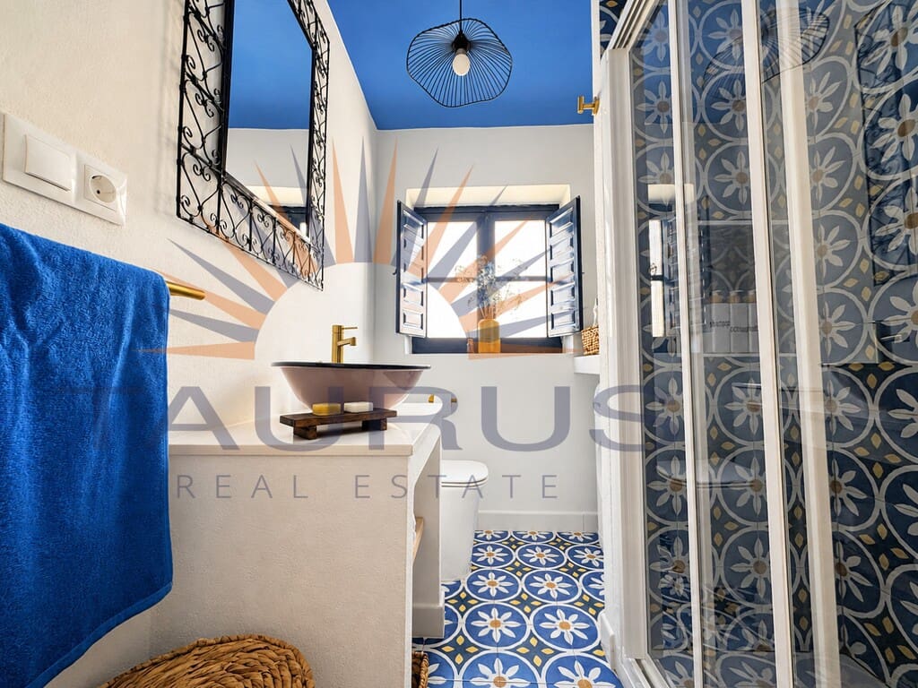 2 bedroom Townhouse for sale in Canillas de Albaida - € 185,000 (Ref: 9939581)