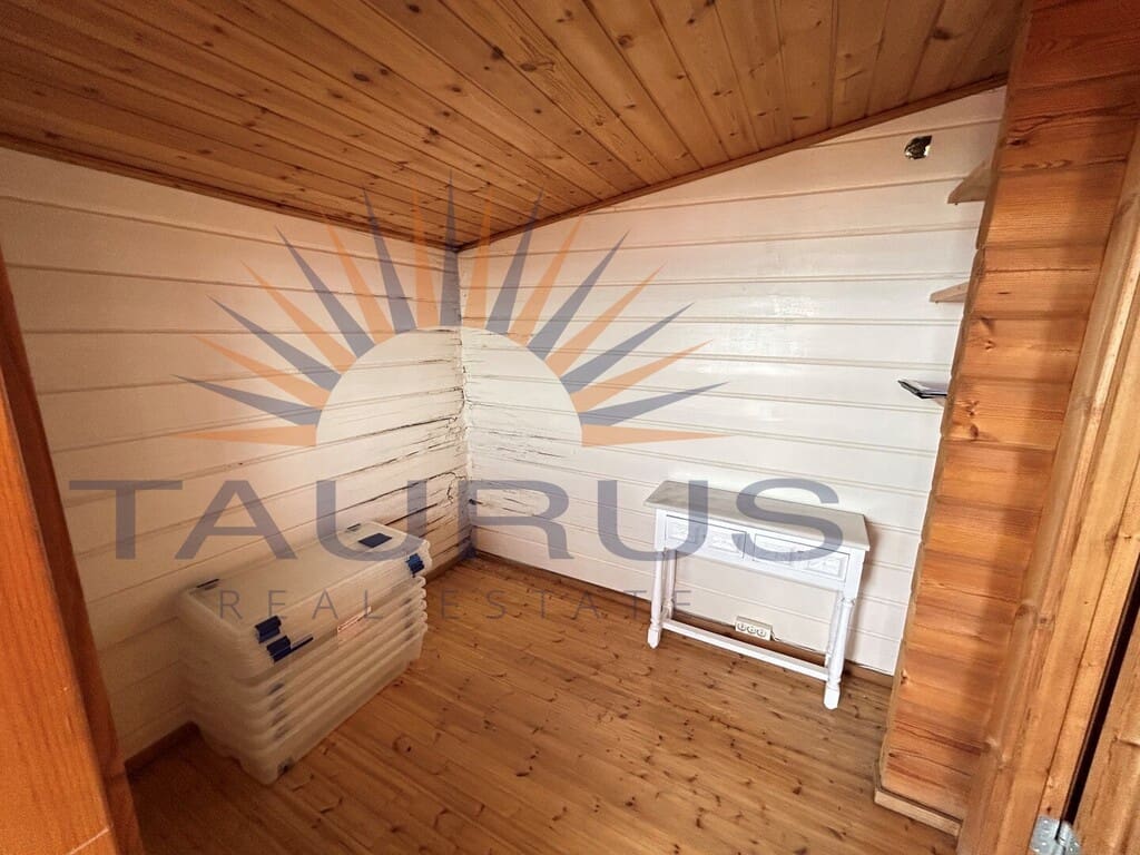 Chalet de 4 habitaciones en Vélez-Málaga en venta con garaje - 349.000 € (Ref: 9942223)