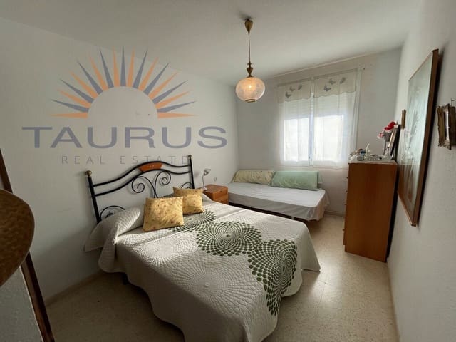 1 bedroom Apartment for sale in Caleta de Vélez, Vélez-Málaga with pool - € 208,000 (Ref: 9942224)