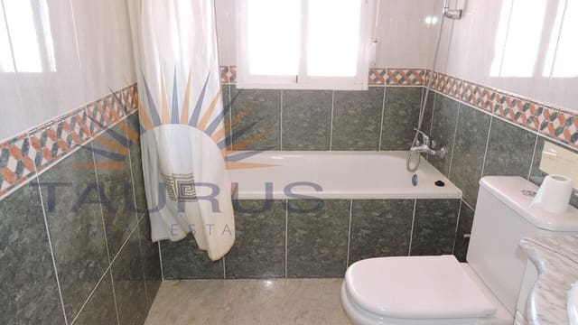 Chalet de 4 habitaciones en Cómpeta en venta con piscina garaje - 578.000 € (Ref: 9945441)