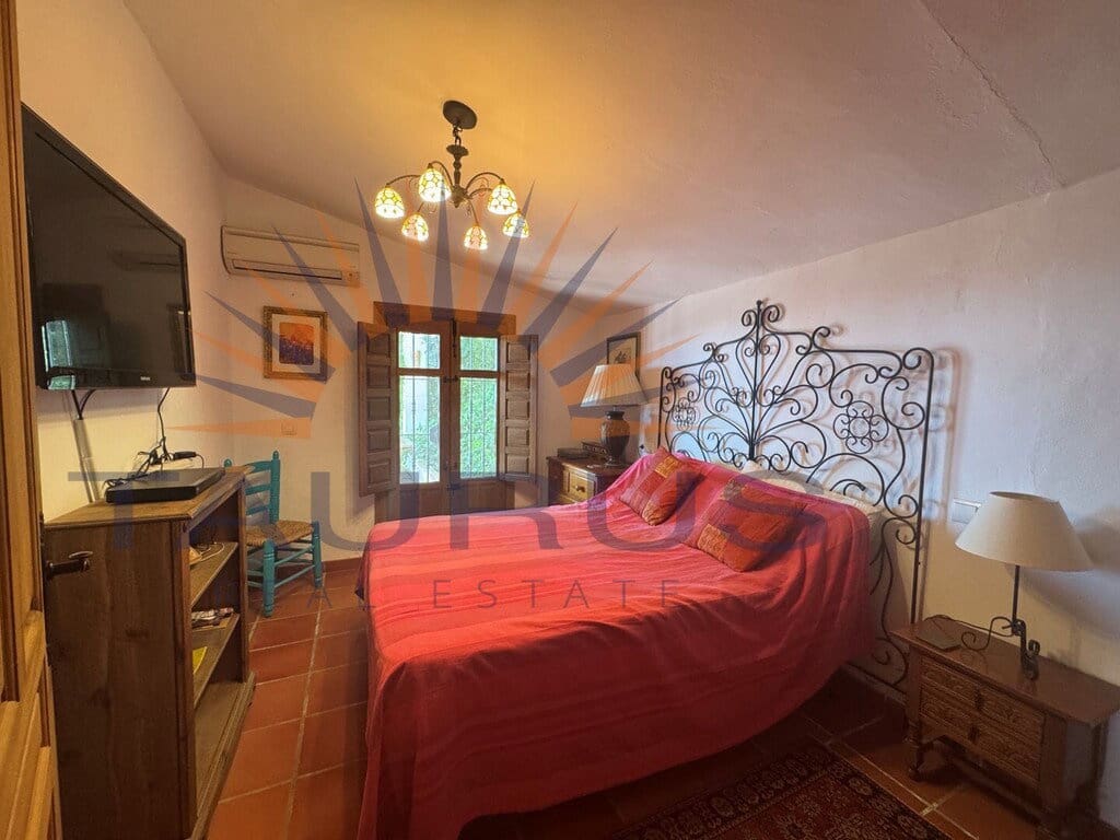 2 bedroom Villa for sale in Competa with pool garage - € 330,000 (Ref: 9947434)