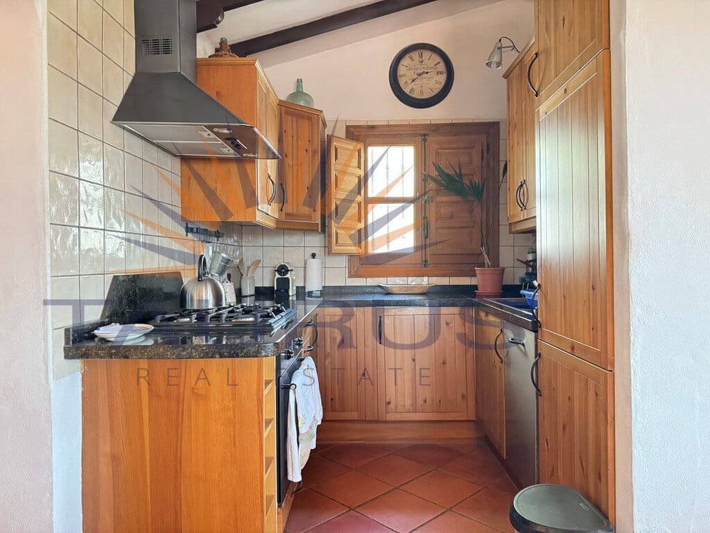 2 bedroom Villa for sale in Competa with pool garage - € 330,000 (Ref: 9947434)