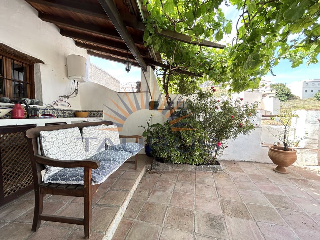 4 bedroom Townhouse for sale in Almachar - € 215,000 (Ref: 9959498)