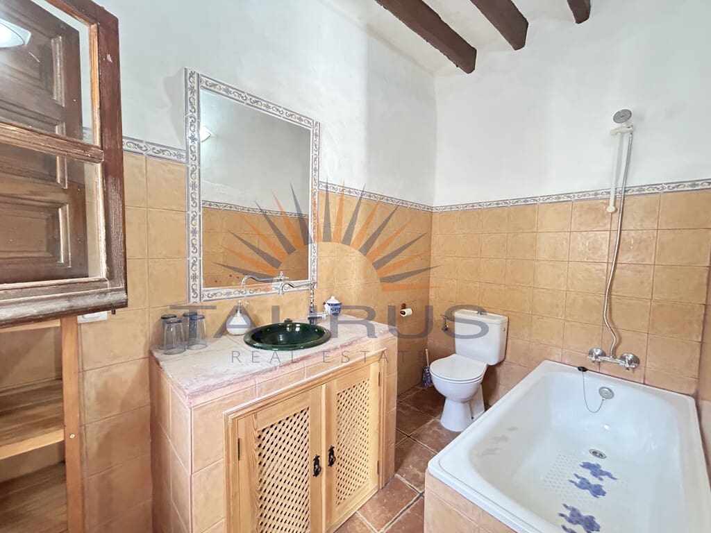 4 bedroom Townhouse for sale in Almachar - € 215,000 (Ref: 9959498)