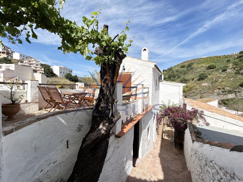 4 bedroom Townhouse for sale in Almachar - € 215,000 (Ref: 9959498)