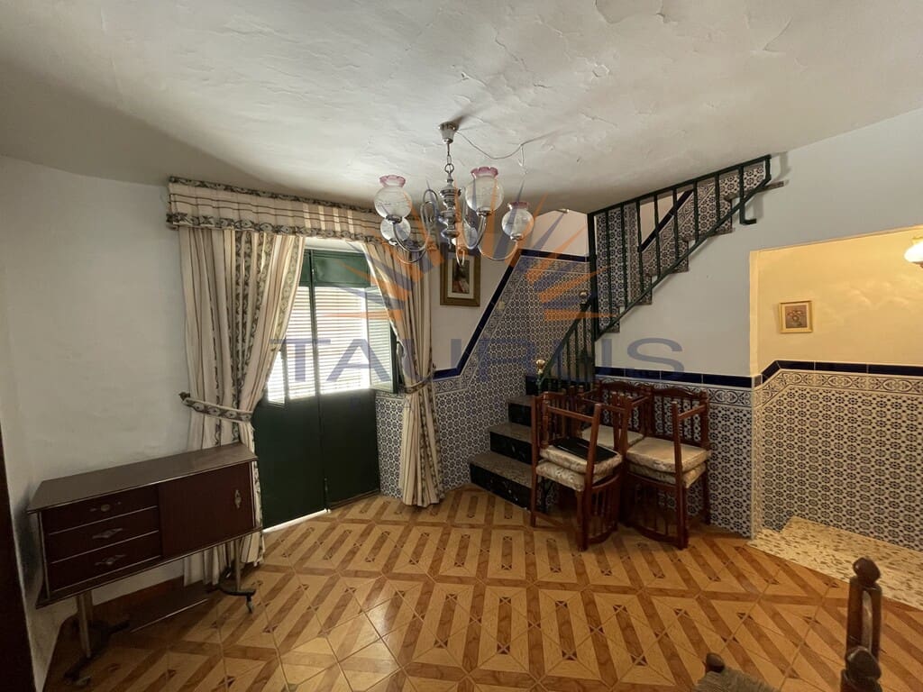 4 bedroom Townhouse for sale in Archez - € 137,000 (Ref: 9959499)