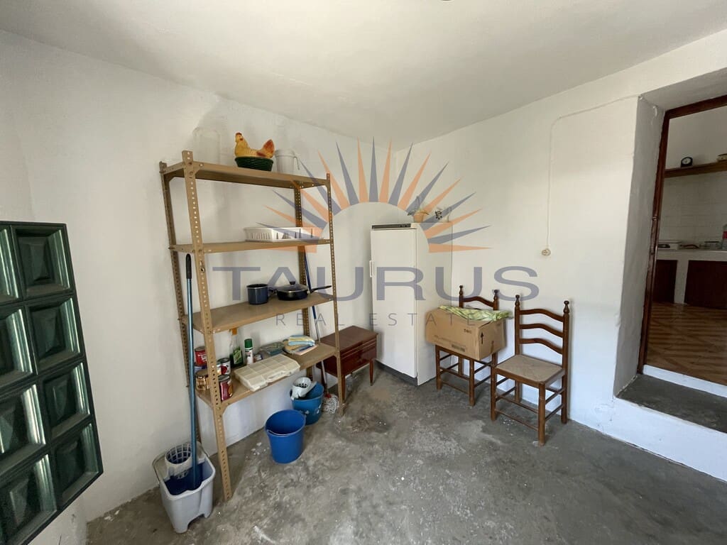 4 bedroom Townhouse for sale in Archez - € 137,000 (Ref: 9959499)