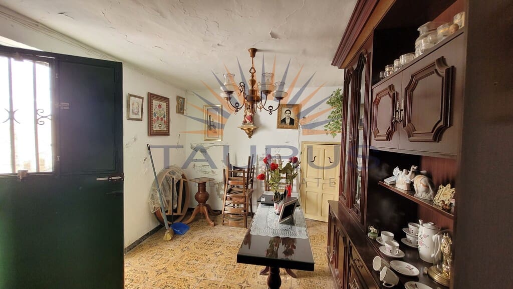 4 bedroom Townhouse for sale in Archez - € 137,000 (Ref: 9959499)