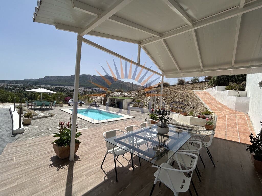 5 Zimmer Villa zu verkaufen in Alhaurin el Grande mit Pool Garage - 545.000 € (Ref: 9970768)