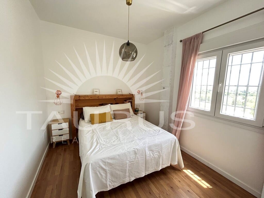 5 bedroom Villa for sale in Alhaurin el Grande with pool - € 545,000 (Ref: 9970768)