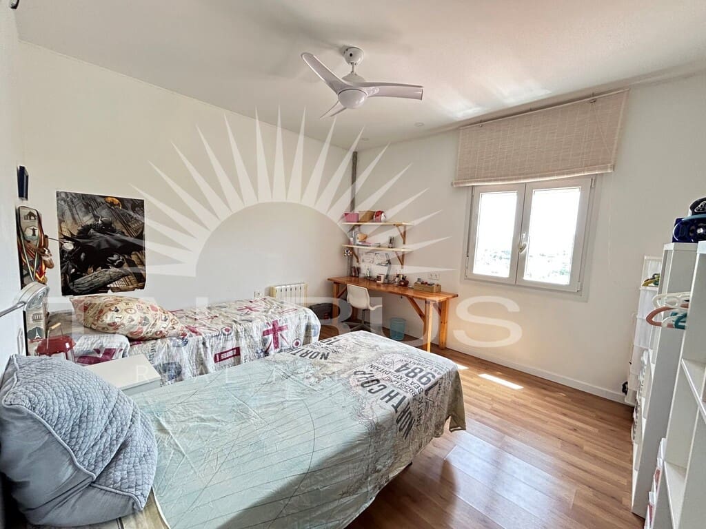 5 bedroom Villa for sale in Alhaurin el Grande with pool - € 545,000 (Ref: 9970768)