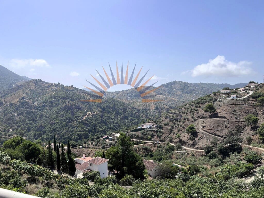 Grond te koop in Competa - € 210.000 (Ref: 9973507)