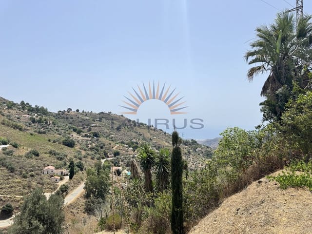 Chalet de 3 habitaciones en Cómpeta en venta con piscina - 550.000 € (Ref: 9973508)