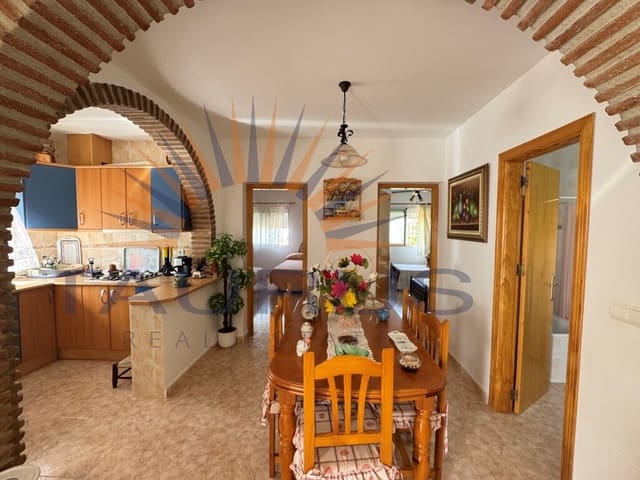 2 bedroom Villa for sale in Cómpeta with garage - € 285,000 (Ref: 9981304)