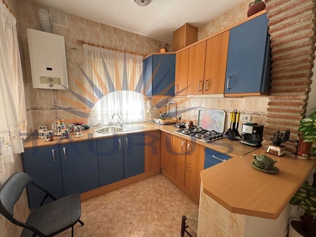 2 bedroom Villa for sale in Cómpeta with garage - € 285,000 (Ref: 9981304)