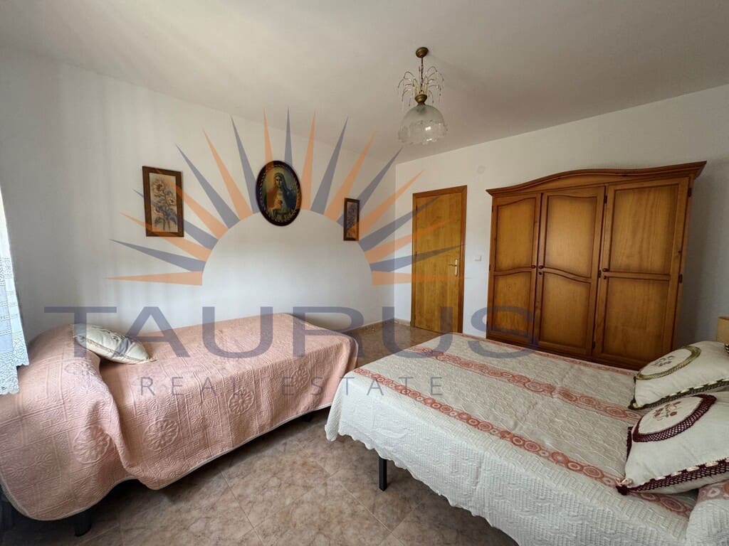 2 bedroom Villa for sale in Competa with garage - € 285,000 (Ref: 9981304)