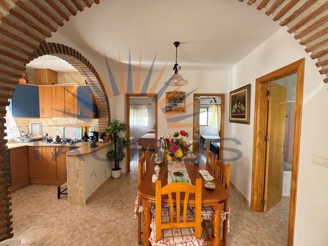 2 bedroom Villa for sale in Cómpeta with pool garage - € 285,000 (Ref: 9981304)