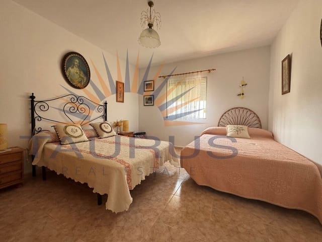 2 bedroom Villa for sale in Cómpeta with pool garage - € 285,000 (Ref: 9981304)
