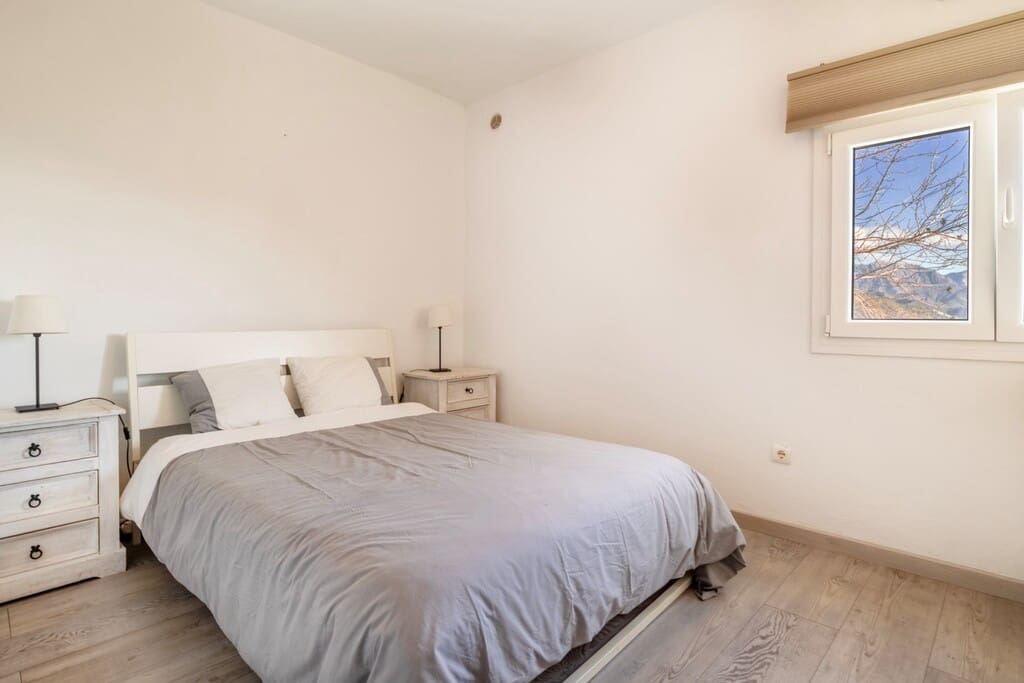 4 bedroom Villa for sale in Competa with pool - € 575,000 (Ref: 9984647)