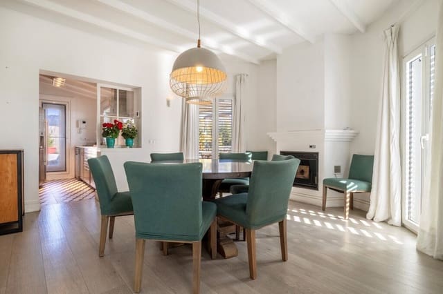 4 Zimmer Villa zu verkaufen in Cómpeta mit Pool Garage - 575.000 € (Ref: 9984647)
