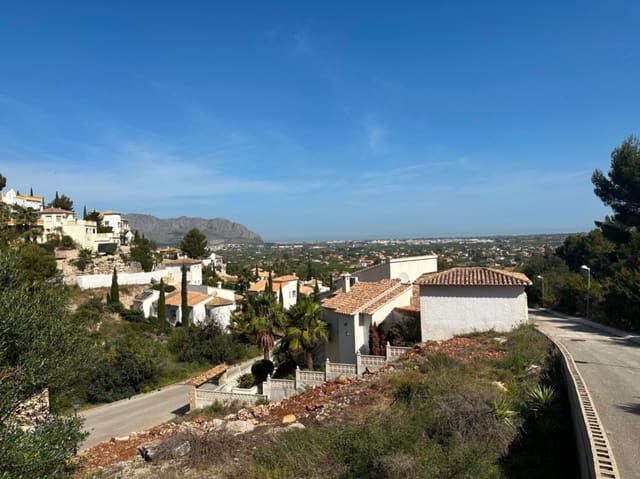 4 Zimmer Villa zu verkaufen in Pedreguer mit Pool Garage - 775.000 € (Ref: 7876792)