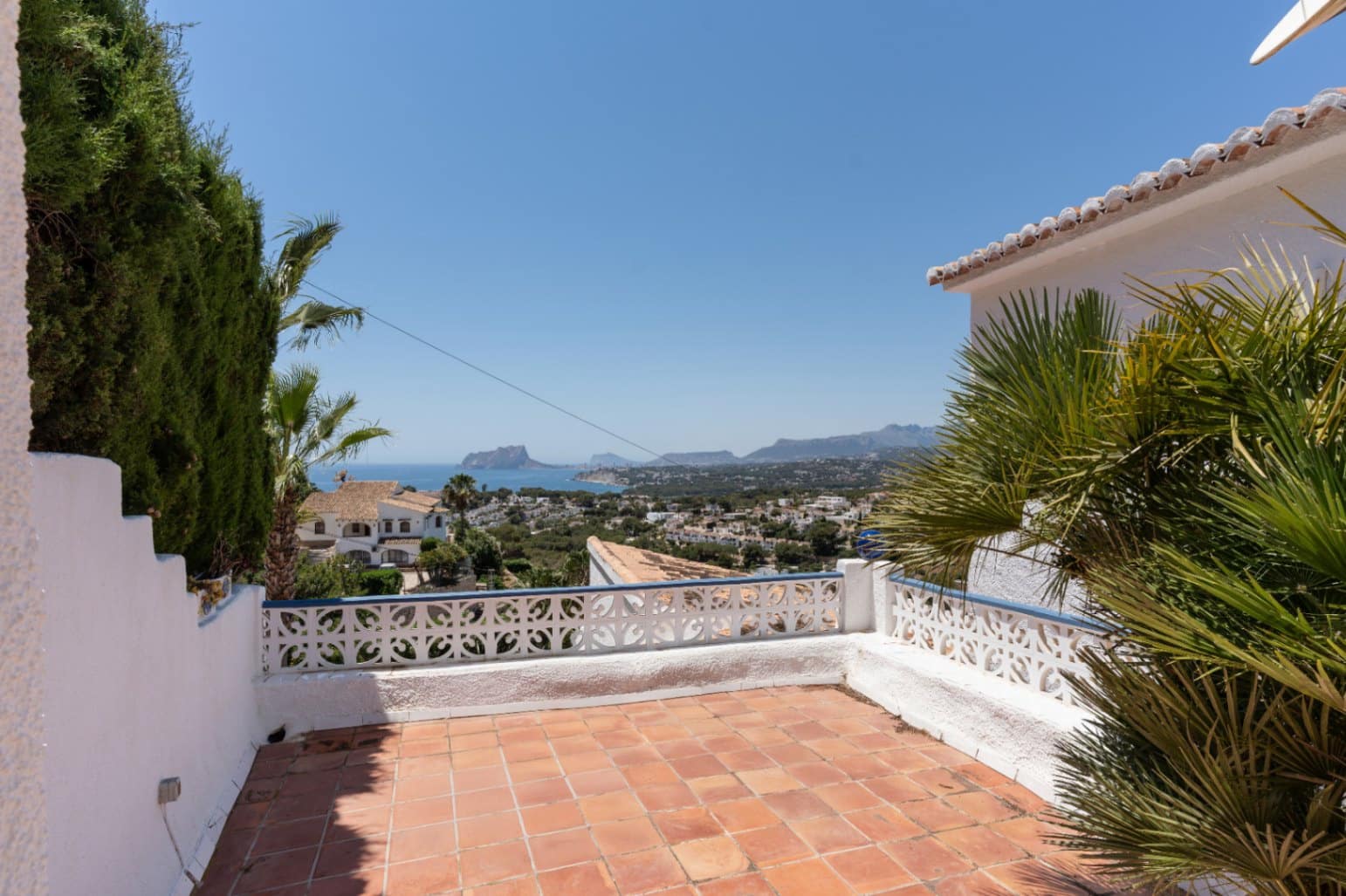 Chalet de 3 habitaciones en Moraira en venta con piscina garaje - 800.000 € (Ref: 9146020)