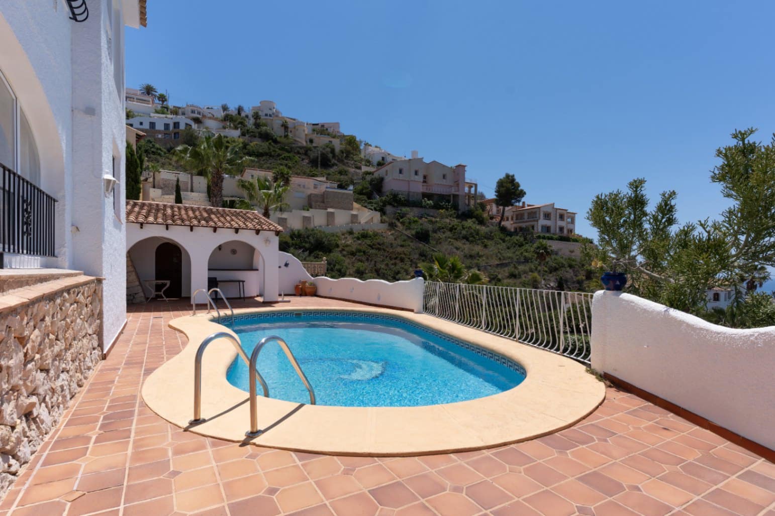 Chalet de 3 habitaciones en Moraira en venta con piscina garaje - 800.000 € (Ref: 9146020)