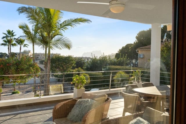 3 soverom Villa til leie i Moraira, Teulada-Moraira med garasje - € 1 800 (Ref: 9523678)