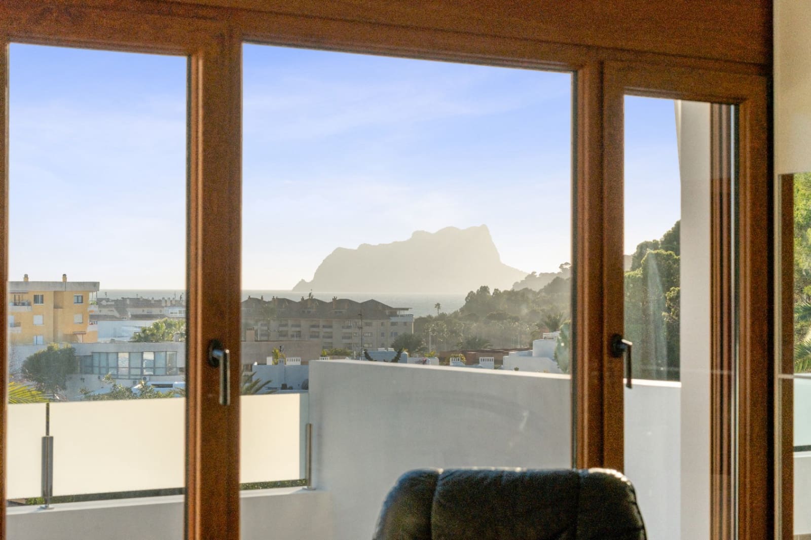 3 soverom Villa til leie i Moraira med garasje - € 1 800 (Ref: 9523678)