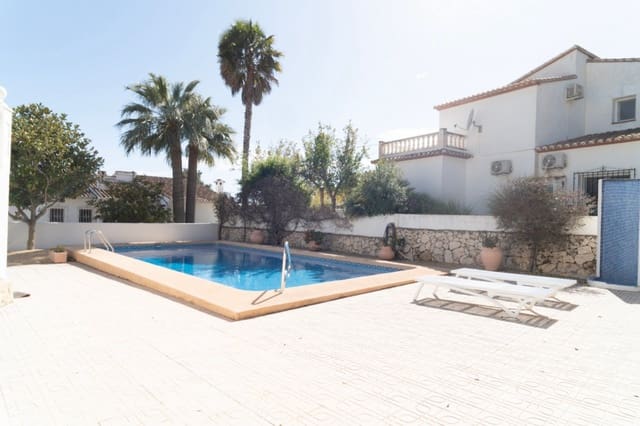 4 soverom Villa til salgs i El Portet - Pla de Mar, Teulada-Moraira med svømmebasseng garasje - € 950 000 (Ref: 9803780)
