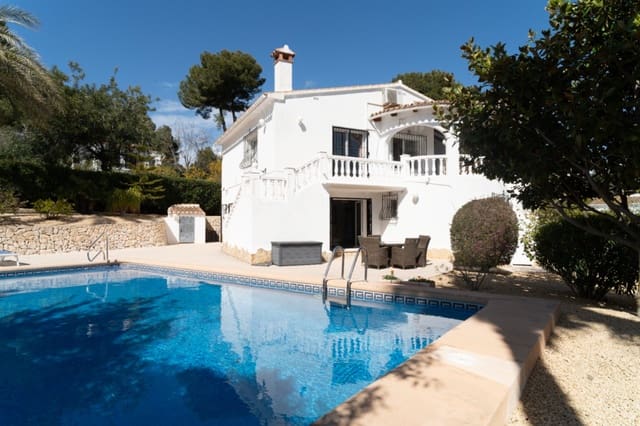 4 soverom Villa til salgs i El Portet - Pla de Mar, Teulada-Moraira med svømmebasseng garasje - € 950 000 (Ref: 9803780)