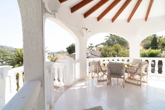 4 soverom Villa til salgs i El Portet - Pla de Mar, Teulada-Moraira med svømmebasseng garasje - € 950 000 (Ref: 9803780)