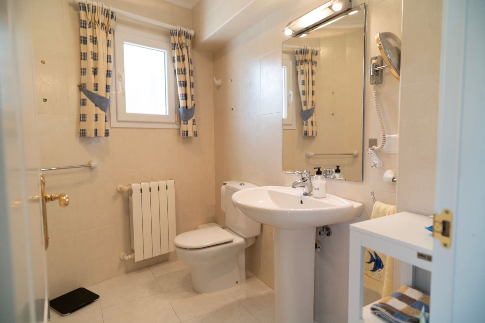 4 soverom Villa til salgs i Moraira med svømmebasseng garasje - € 950 000 (Ref: 9803780)