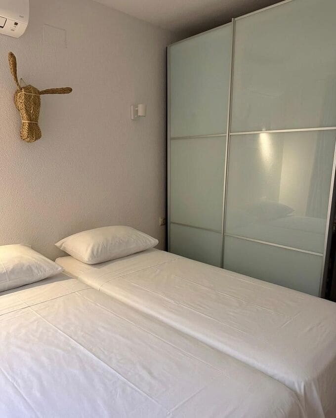 Apartment for sale in Cumbre del Sol with pool - € 235,000 (Ref: 9909869)