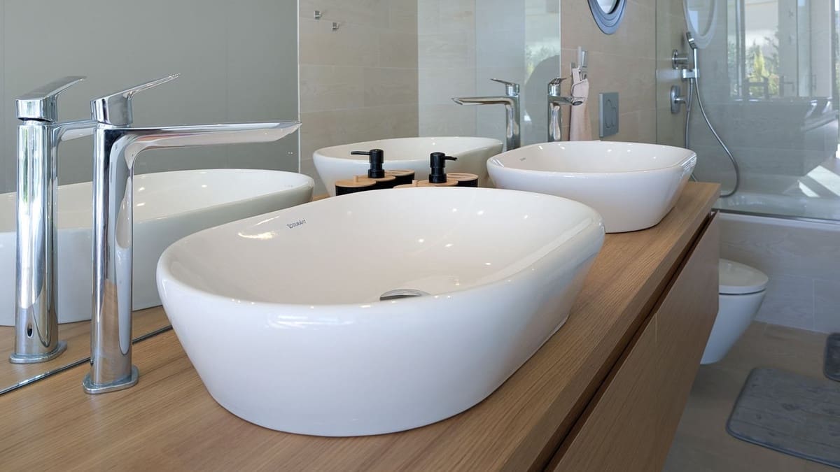 2 bedroom Apartment for sale in Fuengirola with pool garage - € 599,000 (Ref: 9434591)