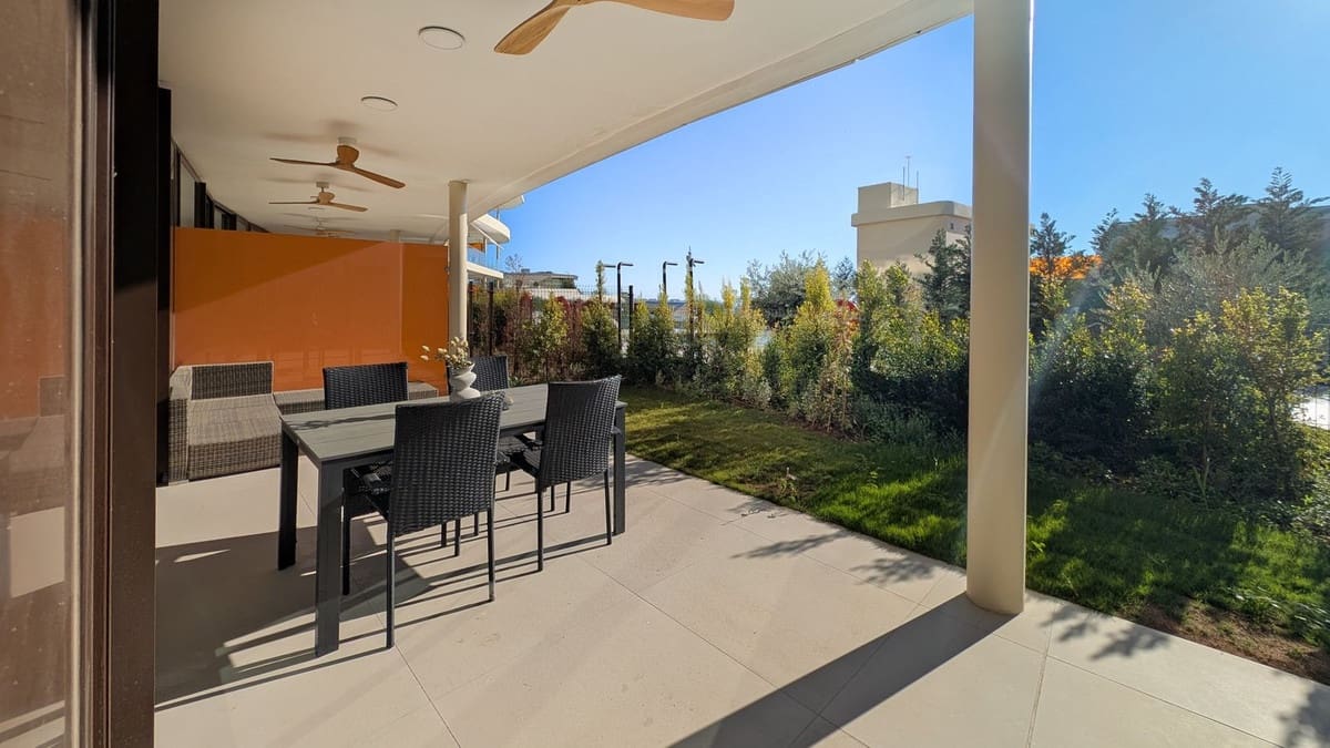 2 bedroom Apartment for sale in Fuengirola with pool garage - € 599,000 (Ref: 9434591)