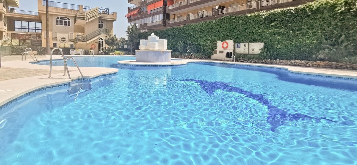 2 bedroom Apartment for sale in Fuengirola - € 550,000 (Ref: 9434592)